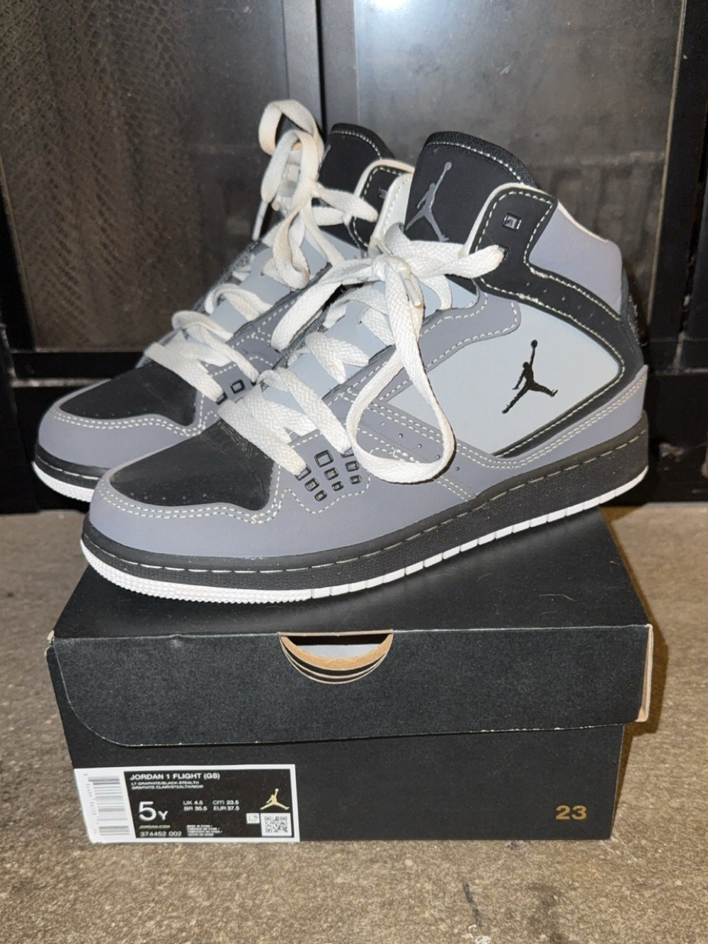 Jordan 1 Flight Mid Sneaker Big Kid